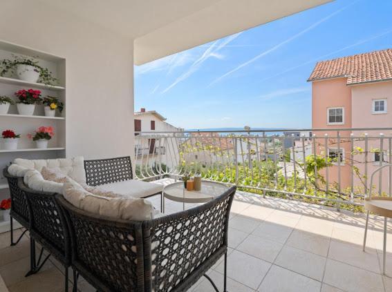 Luxury Apartment Beyond Stobreč Εξωτερικό φωτογραφία