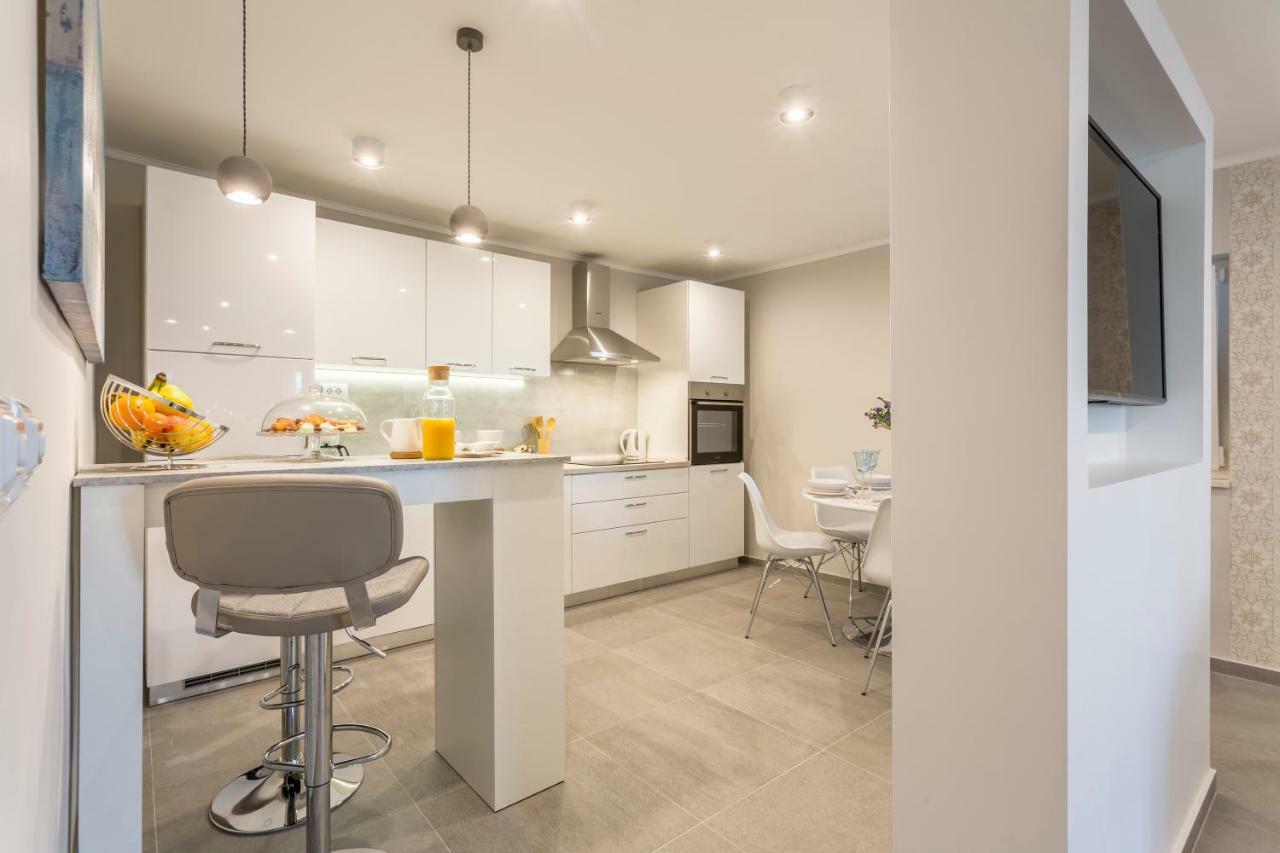 Luxury Apartment Beyond Stobreč Εξωτερικό φωτογραφία