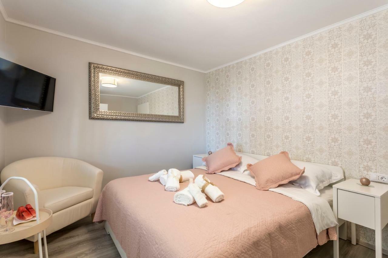 Luxury Apartment Beyond Stobreč Εξωτερικό φωτογραφία