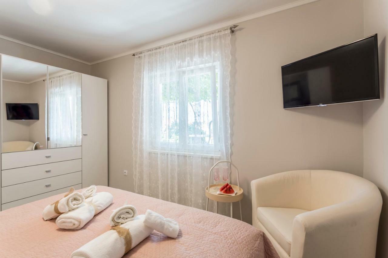 Luxury Apartment Beyond Stobreč Εξωτερικό φωτογραφία