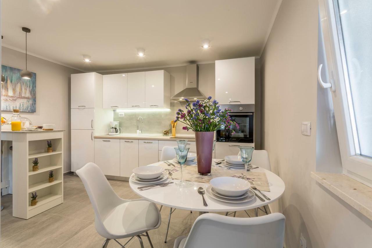 Luxury Apartment Beyond Stobreč Εξωτερικό φωτογραφία