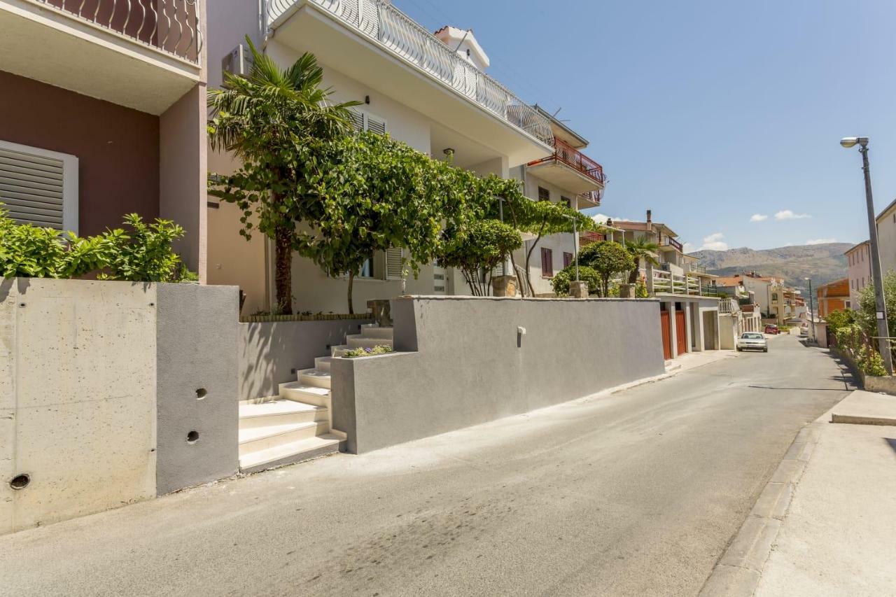 Luxury Apartment Beyond Stobreč Εξωτερικό φωτογραφία