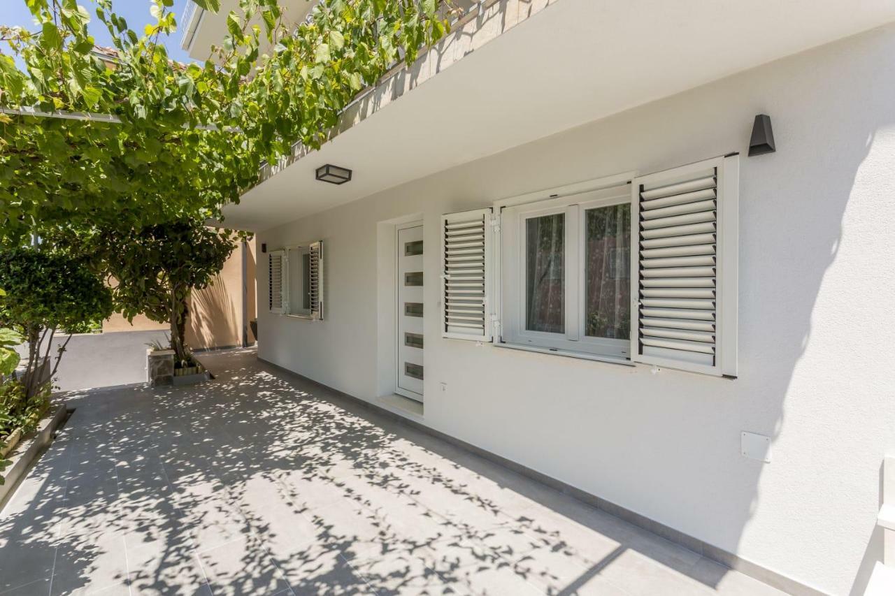 Luxury Apartment Beyond Stobreč Εξωτερικό φωτογραφία