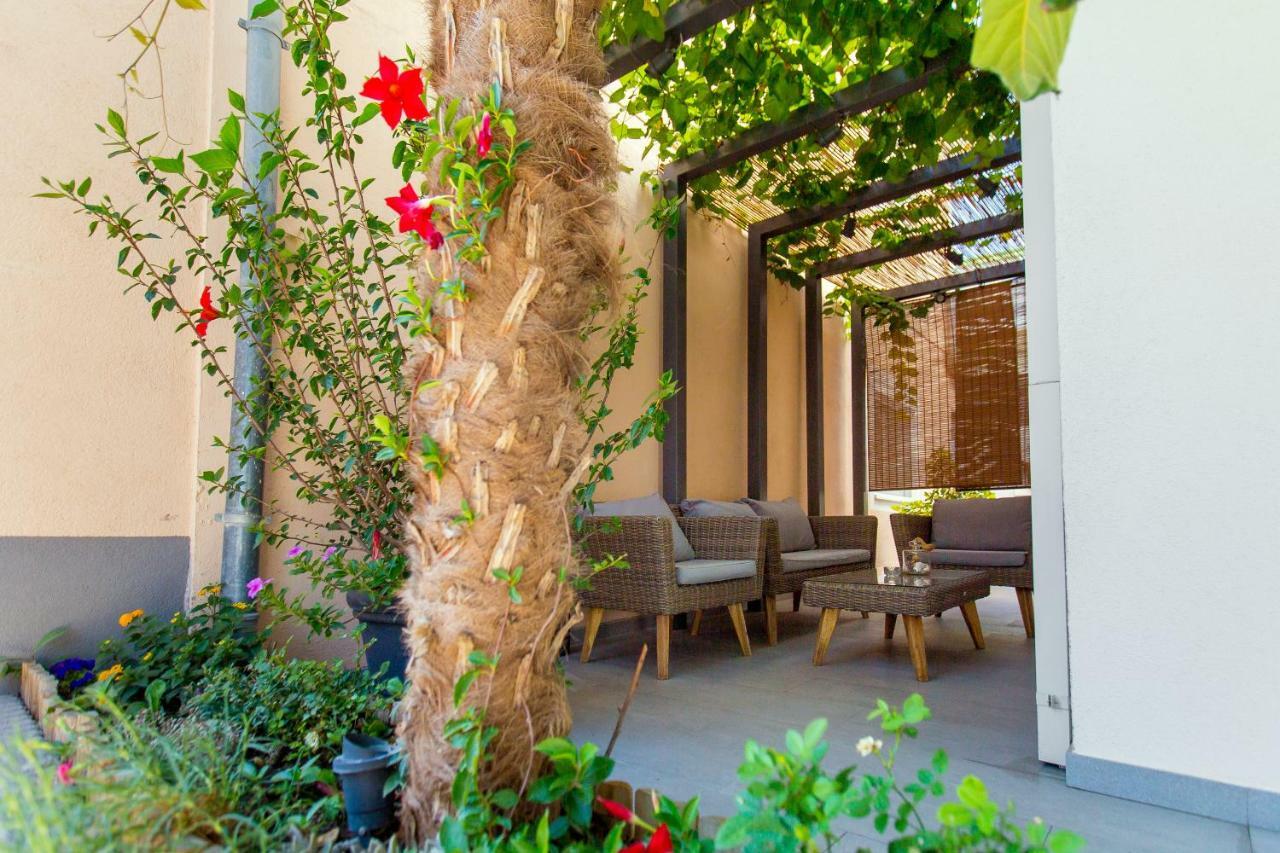 Luxury Apartment Beyond Stobreč Εξωτερικό φωτογραφία